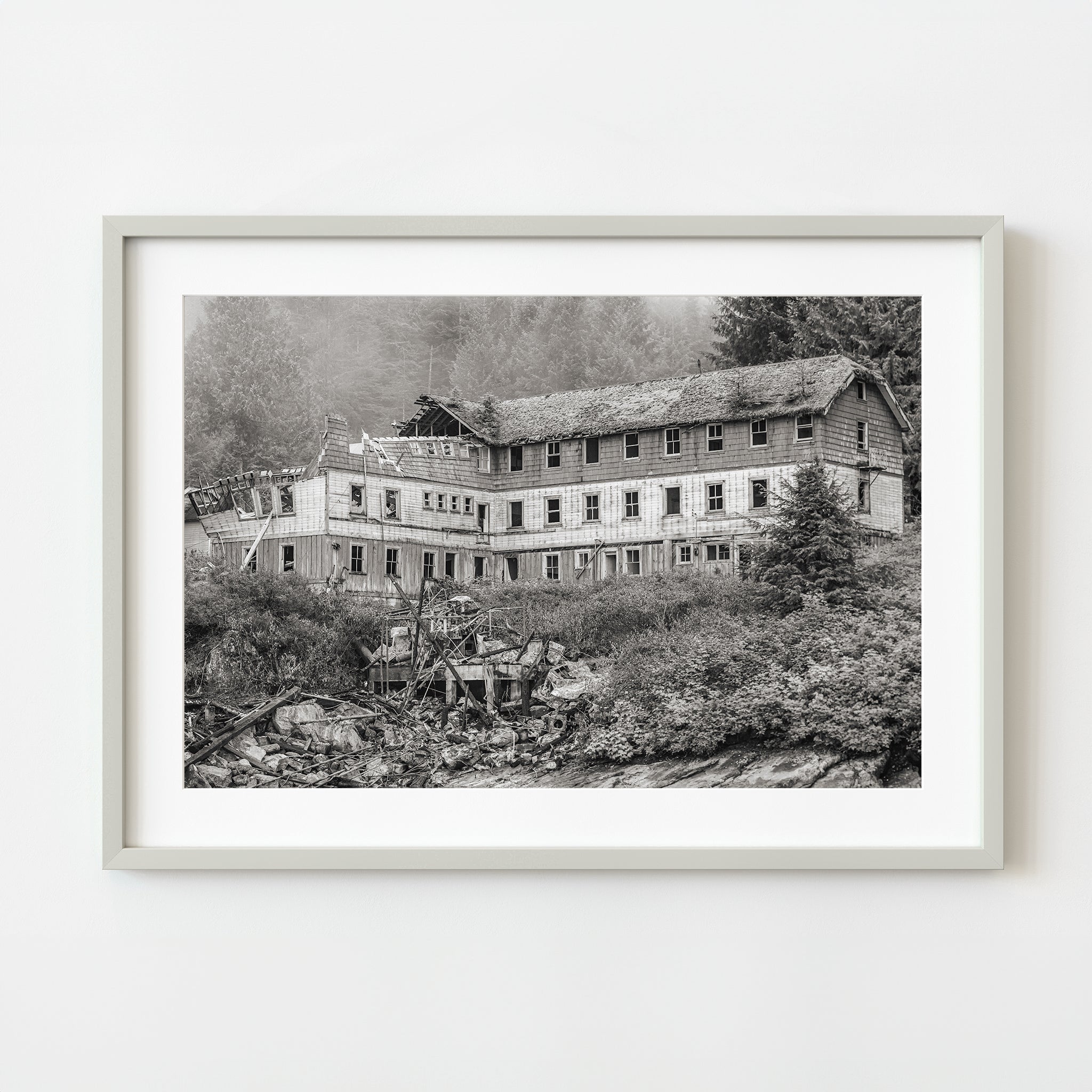 Abandoned hotel in British Columbia Inter Passage | Wall Art