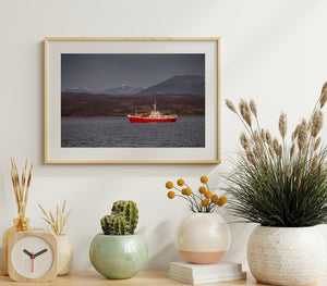 Adventure and exploration near the Antarctic gateway