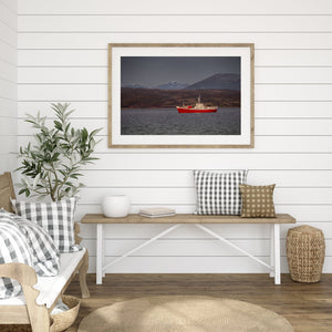 Navigating tranquil channels near Earth's southernmost point