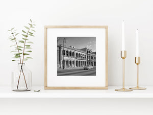 Colonial Architecture Meets Classic Americana