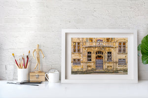 gran edificio olvidado Fine Art