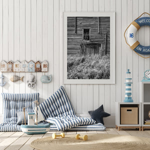 Weathered Saskatchewan farm elevator with steel loading ladder