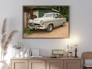 Classic car in poor condition Cuba | Wall Art