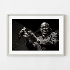 Black and white photo of jazz singer performing in Havana club