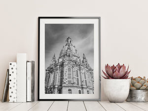 Vertical view of the Frauenkirche’s curved facade and dome