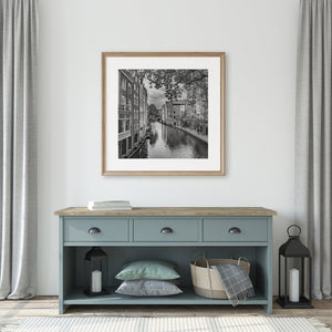 歴史的なユトレヒトの建物とオランダの運河のシーン| 壁アート