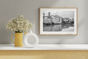 Zonsondergangmening van Florence met de Ponte Santa Trinita-brug op de voorgrond