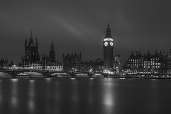 London Parliament building at night