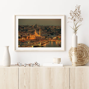 Scenic sunset over the historic Galata Bridge in Istanbul
