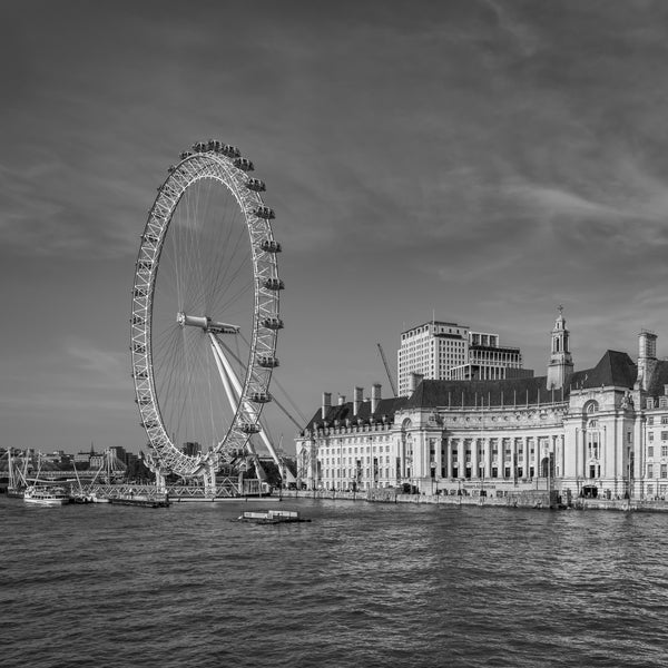 Spring day in downtown London