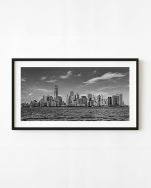 Black and white Lower Manhattan skyline with One World Trade Center