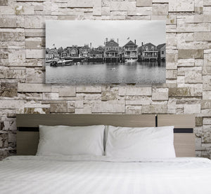 Urban coastal scene in Martha’s Vineyard Massachusetts