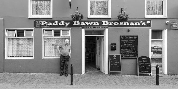 Monochrome photo of Irish pub in Dingle