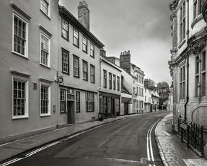 Rustig straatbeeld van de late dag in Oxford, Engeland