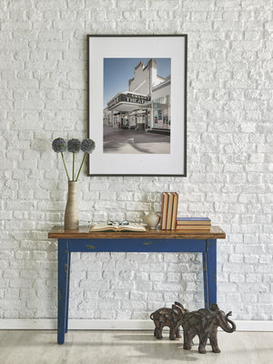 Muted color retro wall decor from Florida