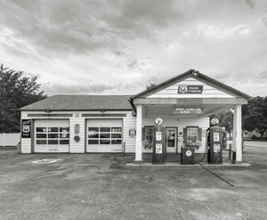 Nostalgic view of old Texaco gas station along Route 66