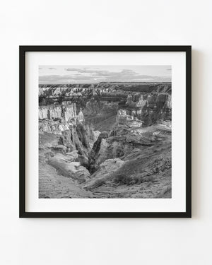 Rugged Arizona canyon cliffs in black and white