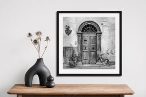 Rustic door photography from Italy