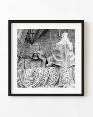 Last Supper sculpture at Sagrada Familia in black and white