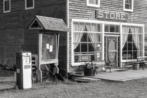 Un magasin nostalgique de campagne en Ontario fermé pour la journée