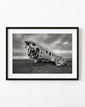 Solheimasandur aircraft wreck in Iceland in black and white