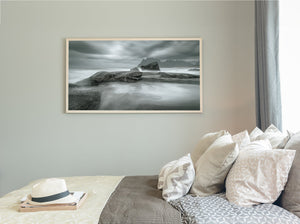 Wave pool in rock formations