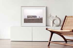 南極ホエラーズ・ベイ基地に放置された大型格納庫 | 写真写真 アートプリント ファインアート 写真プリント