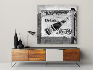 Vecchio cartellone pubblicitario Winnipeg