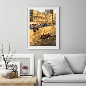 Everyday life along the Havana waterfront