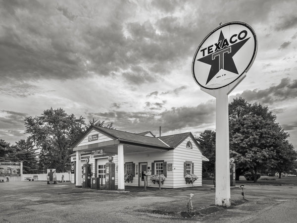 Retro Charm of Dwight Illinois Ambler's Texaco on Route 66 | Photo Art Print fine art photographic print