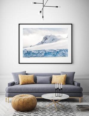 Hermosos acantilados de hielo cubiertos de nieve en la Antártida | Foto Impresión de arte Fine Art impresión fotográfica