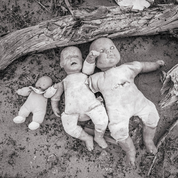 Discarded dolls in the desert | Photo Art Print fine art photographic print