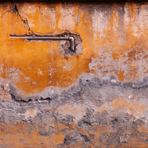 Tuyau exposé sur l'ancien mur européen | Photos Tirage d’art Fine Art impression photographique