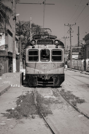 Historic old streetcar trolly in Havana Cuba | Photo Art Print fine art photographic print