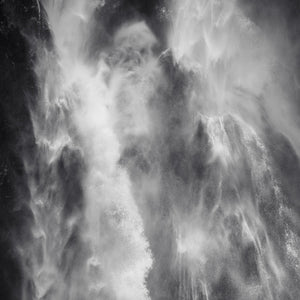Raadselachtige waterval in Nieuw-Zeeland onthult abstracte schoonheid | Foto Kunstprint Fine Art fotografische afdruk