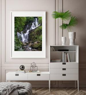 Kaskadierender Torc-Wasserfall Irland | Foto Kunstdruck Fine Art Fotodruck