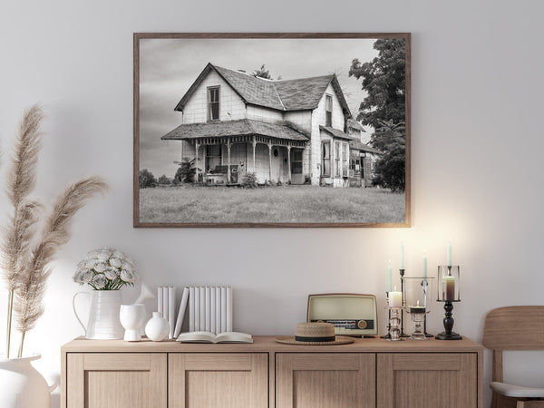 Old rundown farmhouse in rural Indiana | Photo Art Print fine art photographic print